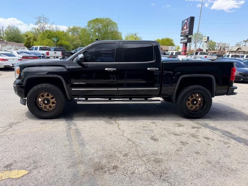 GMC Sierra 1500 Denali Crew Cab Short Box 4WD 2015