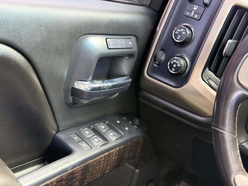 GMC Sierra 1500 Denali Crew Cab Short Box 4WD 2015