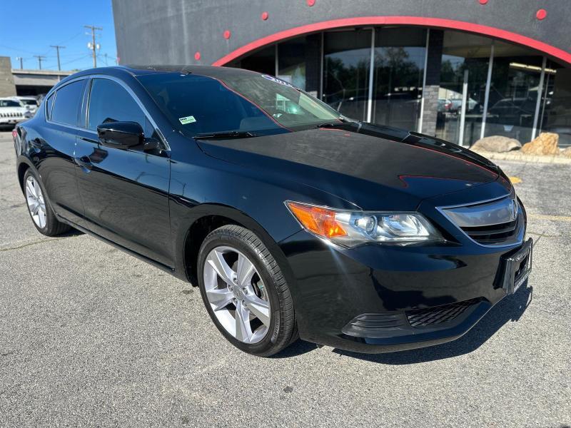 Acura ILX 5-Spd AT 2015