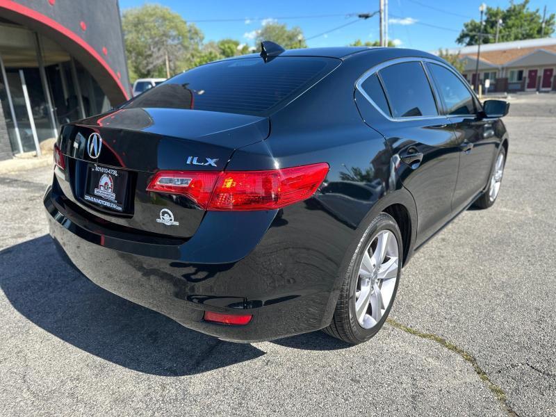 Acura ILX 5-Spd AT 2015