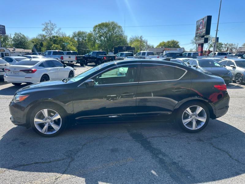 Acura ILX 5-Spd AT 2015