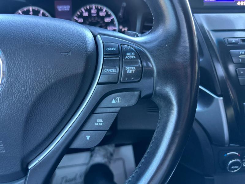 Acura ILX 5-Spd AT 2015