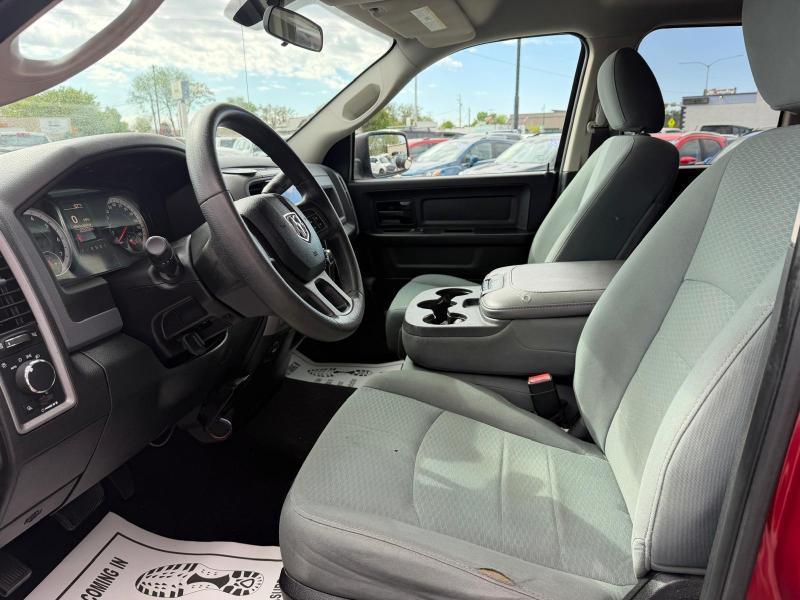 RAM 1500 Tradesman Quad Cab 4WD 2015