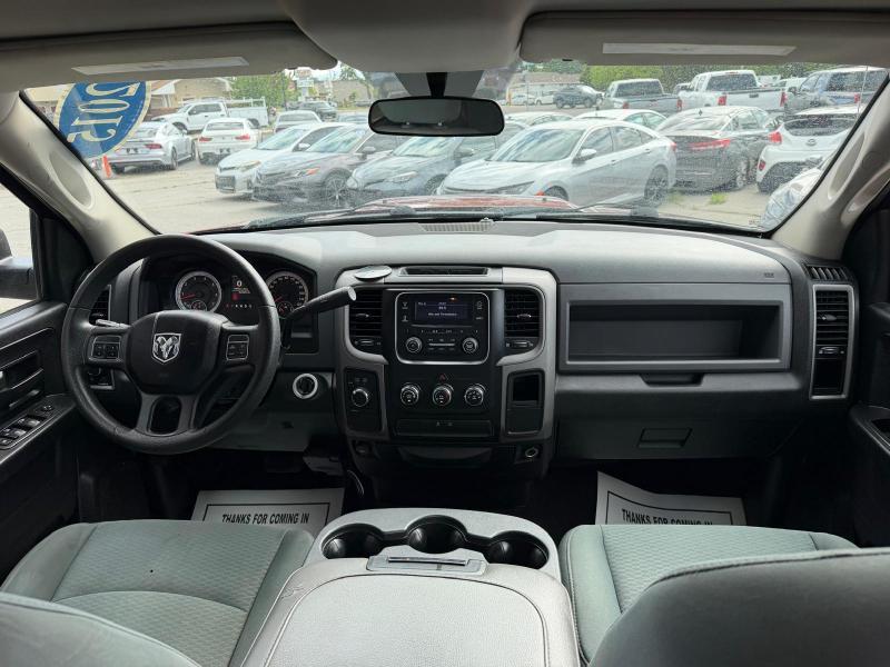 RAM 1500 Tradesman Quad Cab 4WD 2015