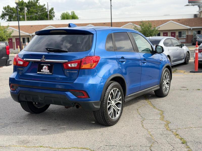 Mitsubishi Outlander Sport 2.0 SE 4WD CVT 2019