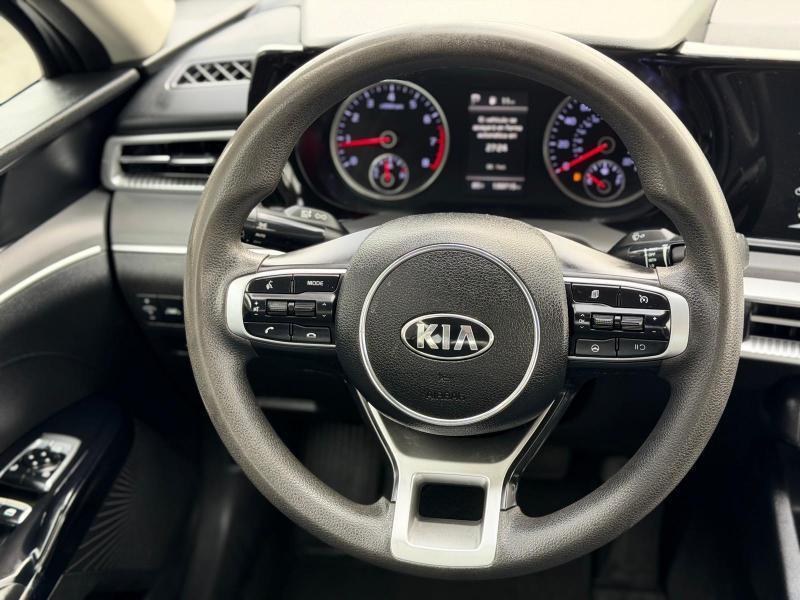 Kia K5 LXS 2021