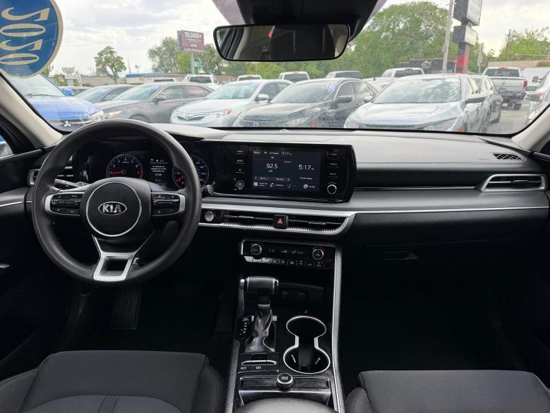 Kia K5 LXS 2021