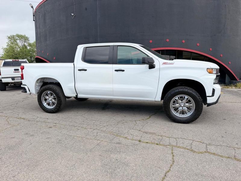 Chevrolet Silverado 1500 Custom Trail Boss Crew Cab Long Box 4WD 2019