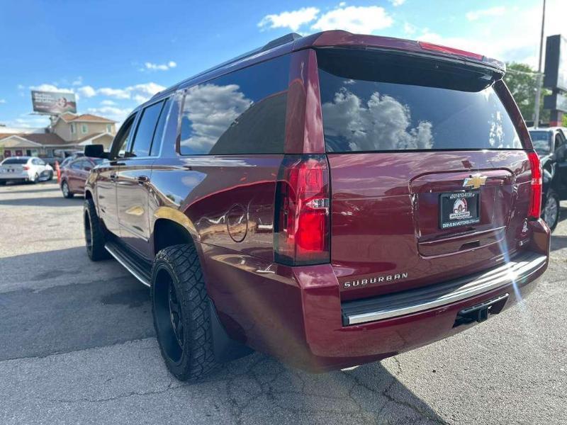 Chevrolet Suburban Premier 4WD 2017