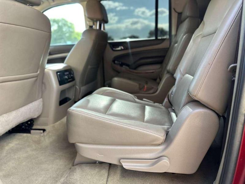 Chevrolet Suburban Premier 4WD 2017
