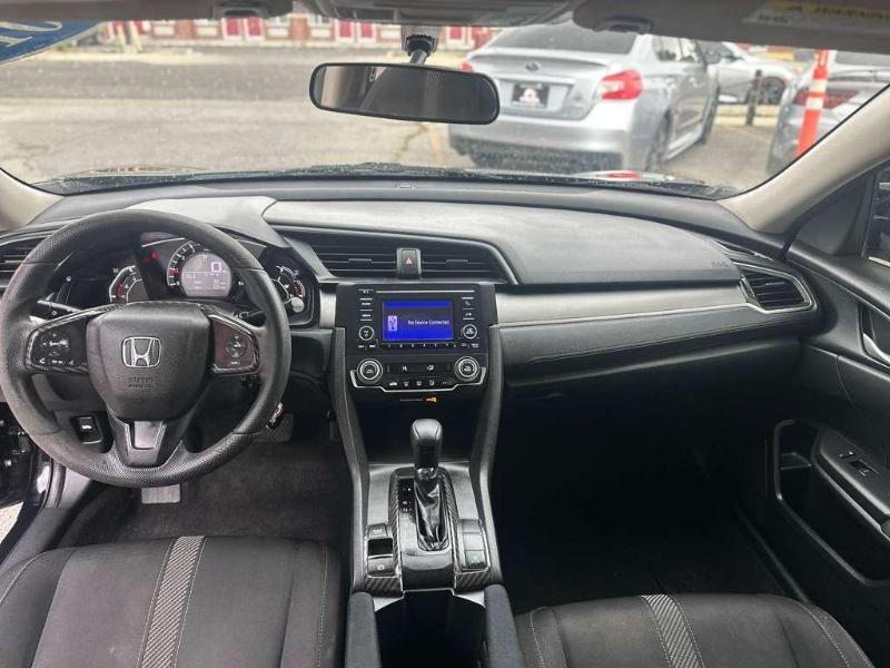 Honda Civic LX Sedan CVT 2017