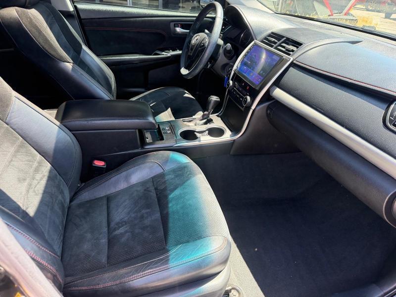 Toyota Camry XLE 2016