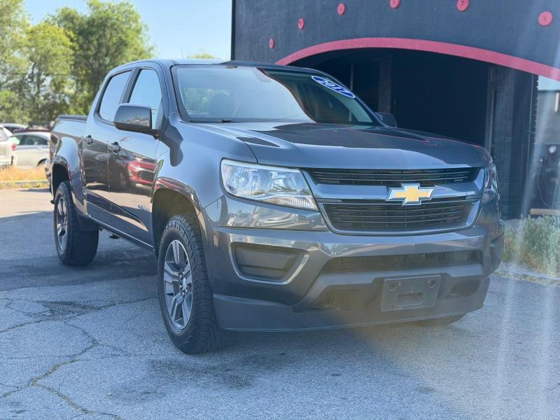 Chevrolet Colorado Work Truck Crew Cab 4WD Short Box 2017