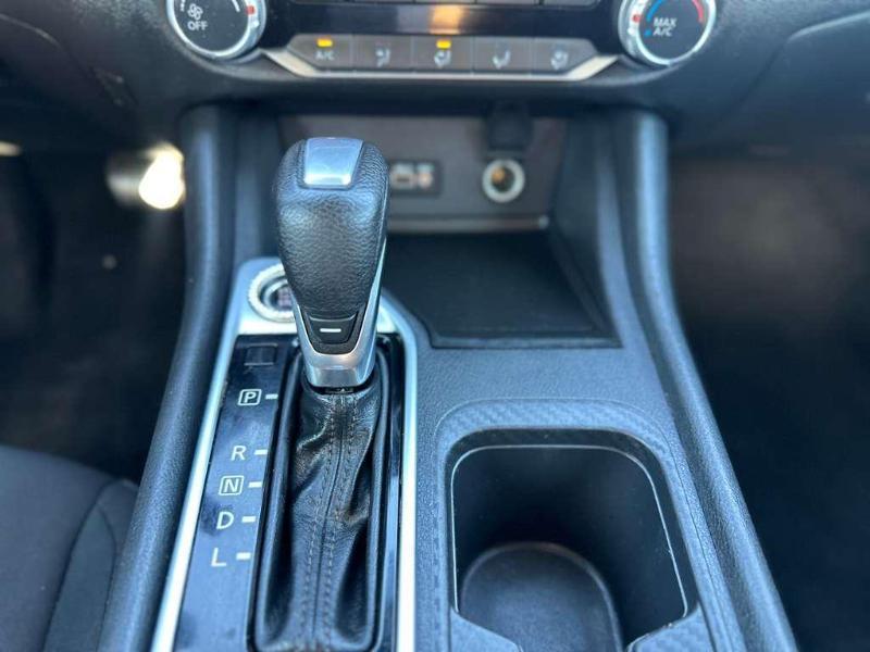 Nissan Sentra SV 2023