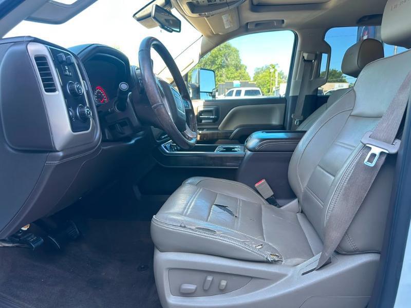 GMC Sierra 2500HD Denali Crew Cab 4WD 2016