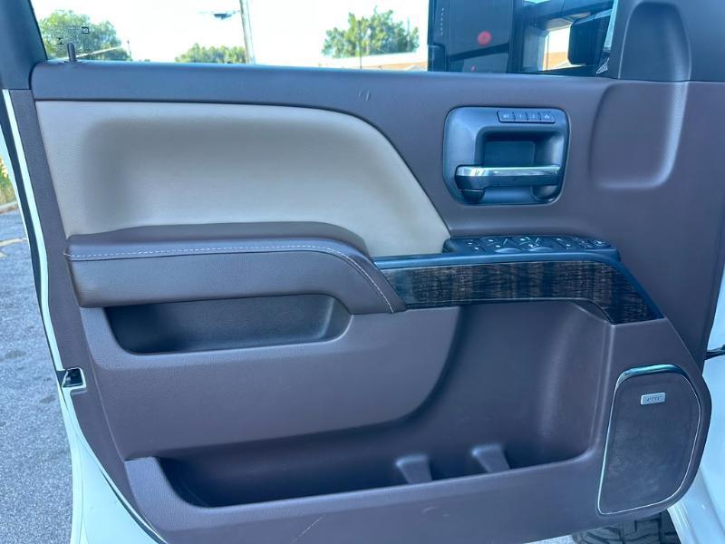 GMC Sierra 2500HD Denali Crew Cab 4WD 2016