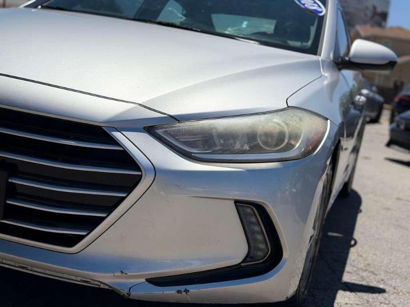 Hyundai Elantra Limited 2018