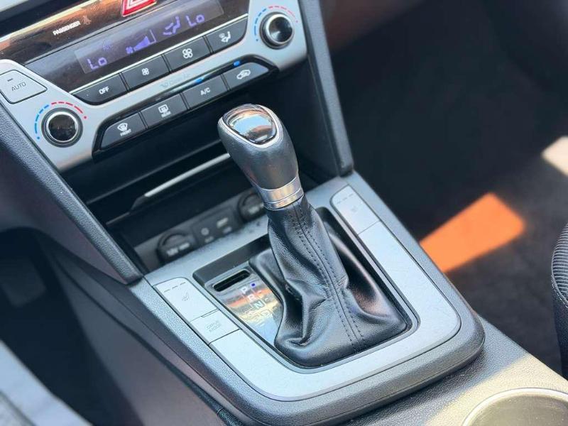 Hyundai Elantra Limited 2018