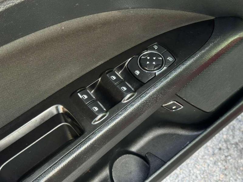 Ford Fusion Hybrid SE 2017