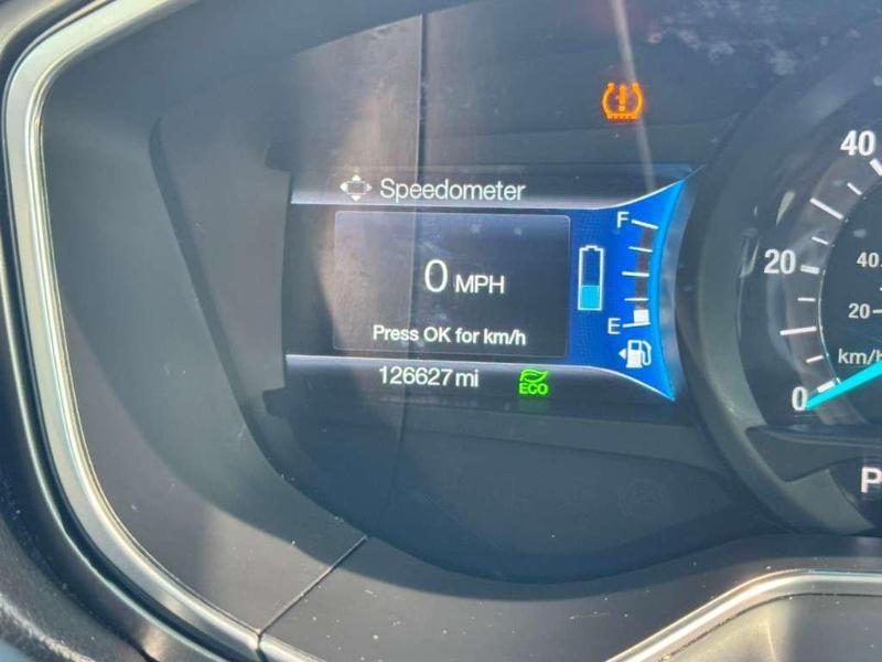 Ford Fusion Hybrid SE 2017