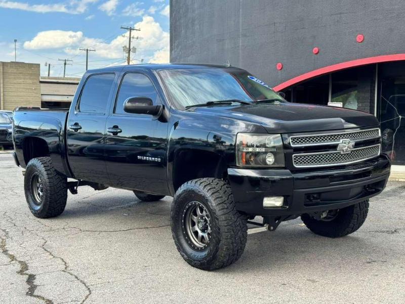 Chevrolet Silverado 1500 LTZ Crew Cab 4WD 2013