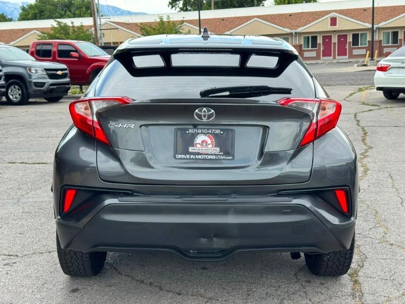 Toyota C-HR XLE 2021