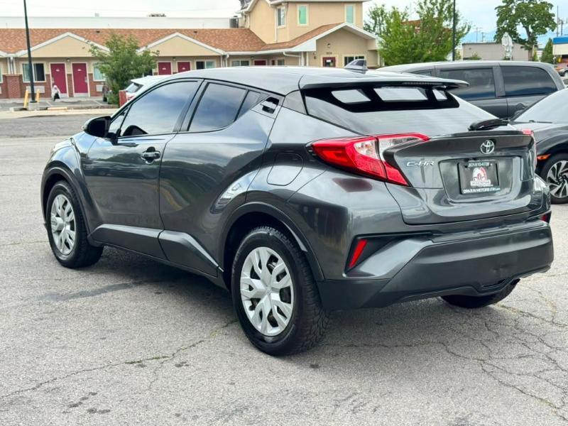 Toyota C-HR XLE 2021