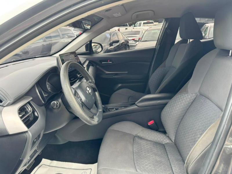 Toyota C-HR XLE 2021