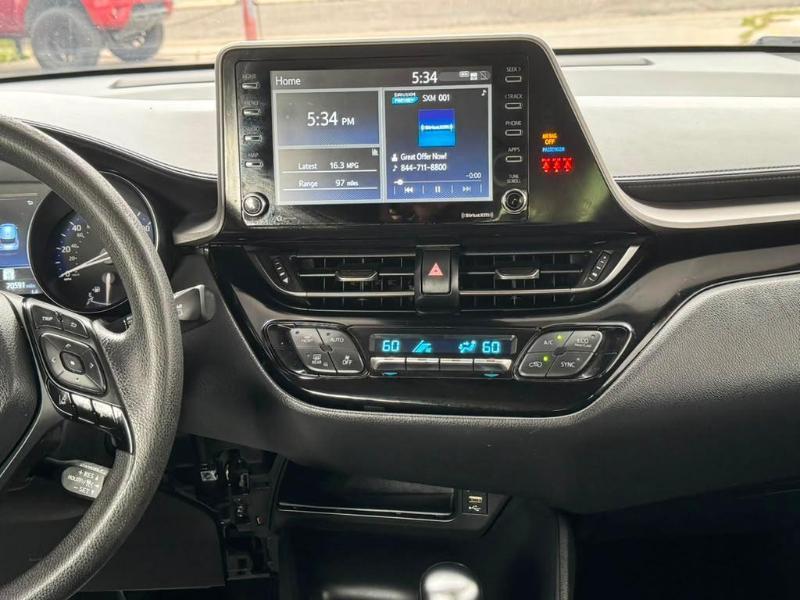 Toyota C-HR XLE 2021