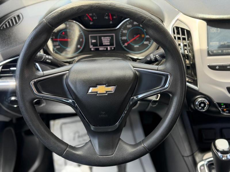 Chevrolet Cruze LS Auto 2017