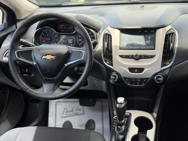 Chevrolet Cruze LS Auto 2017