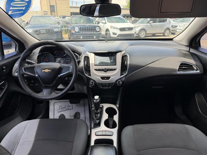 Chevrolet Cruze LS Auto 2017