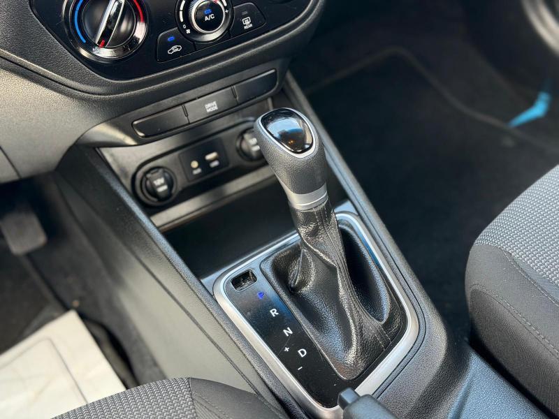 Hyundai Accent SEL 4-Door 6A 2018