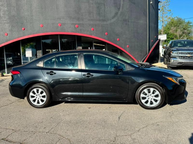 Toyota Corolla LE 2022
