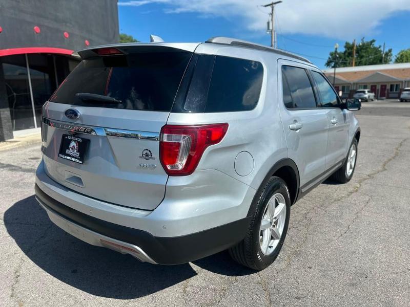 Ford Explorer XLT 4WD 2017