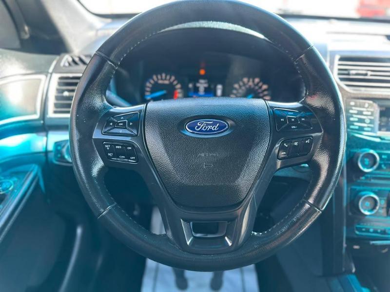 Ford Explorer XLT 4WD 2017