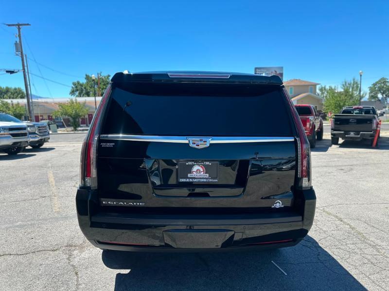 Cadillac Escalade Premium 4WD 2018