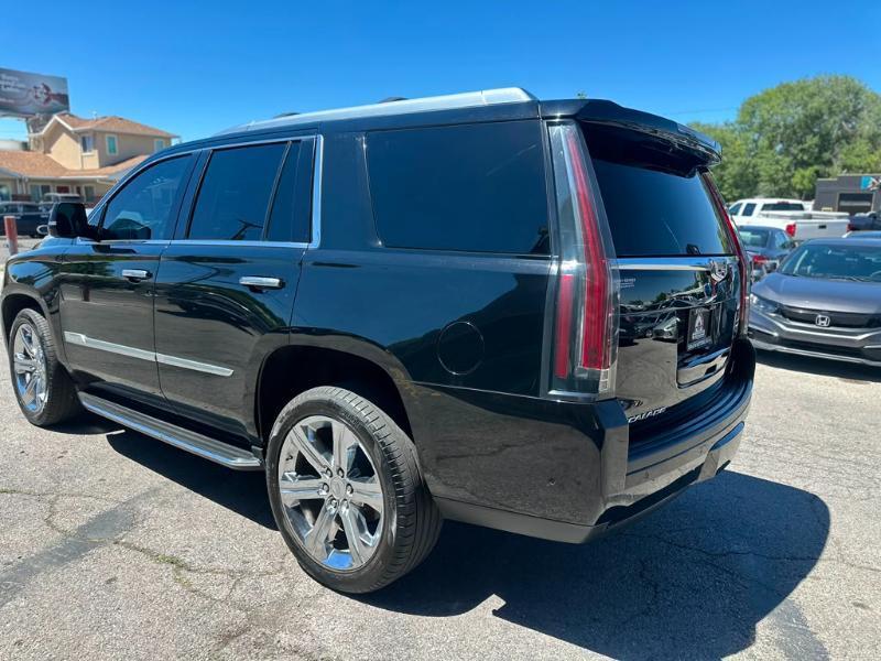 Cadillac Escalade Premium 4WD 2018