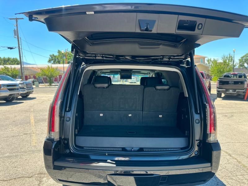Cadillac Escalade Premium 4WD 2018