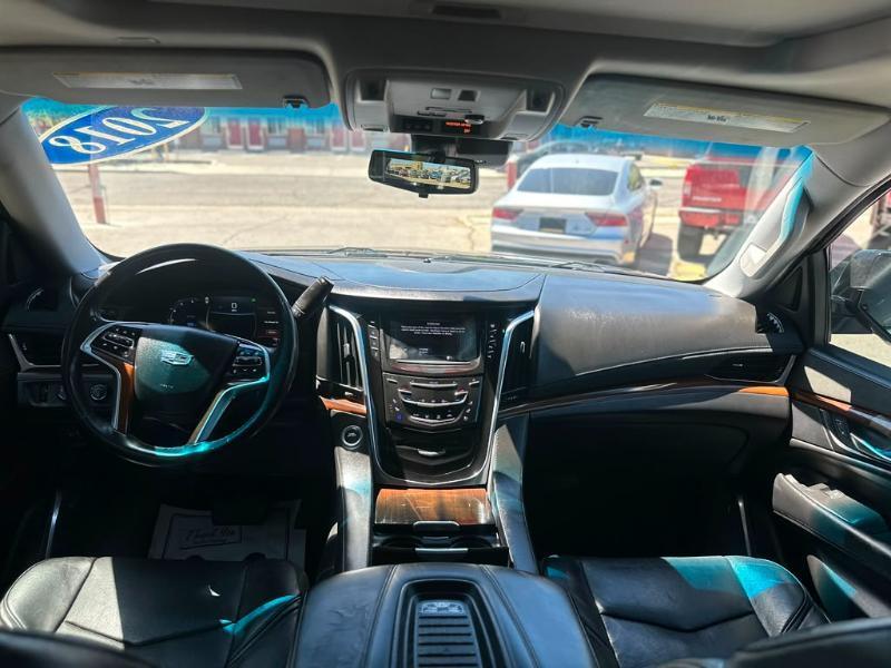Cadillac Escalade Premium 4WD 2018