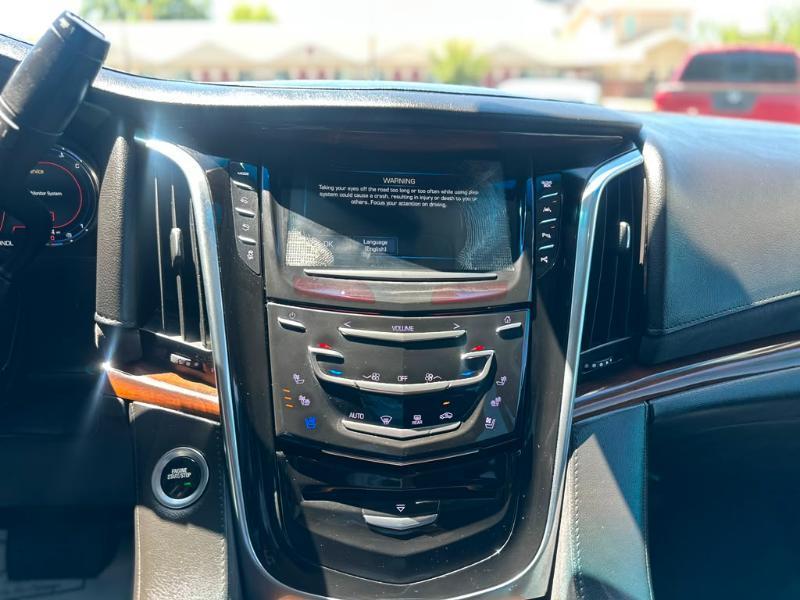 Cadillac Escalade Premium 4WD 2018