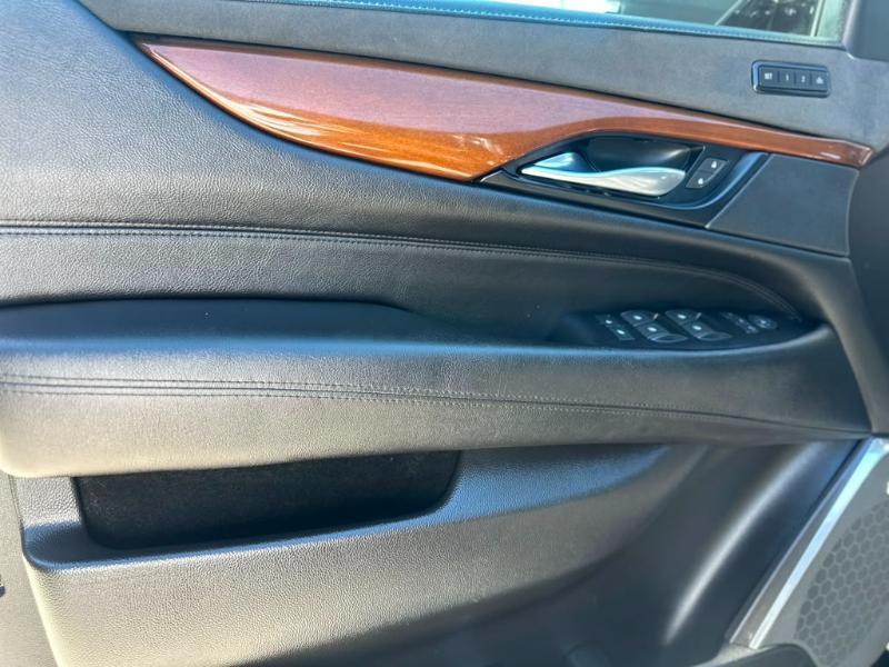 Cadillac Escalade Premium 4WD 2018