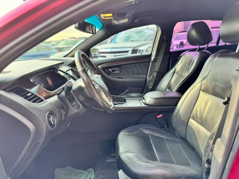 Ford Taurus Limited FWD 2016