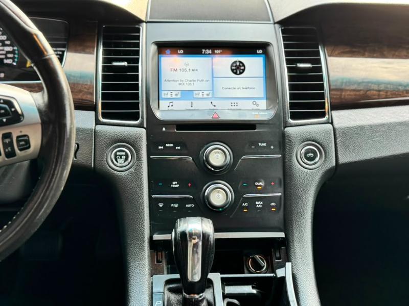 Ford Taurus Limited FWD 2016