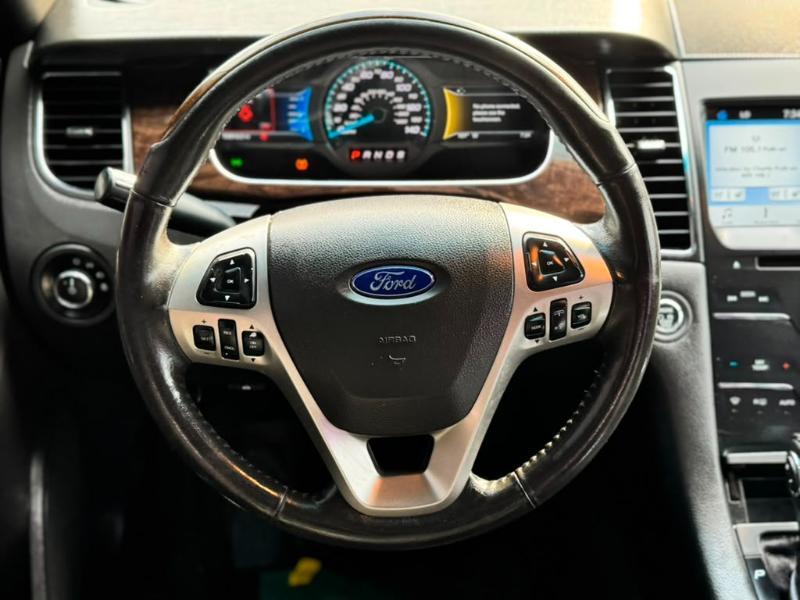 Ford Taurus Limited FWD 2016