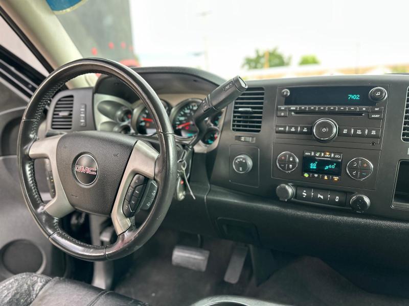 GMC Sierra 1500 SLE Crew Cab 4WD 2013