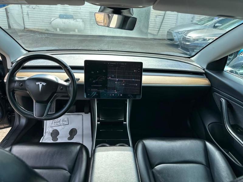 Tesla Model 3 Long Range 2018