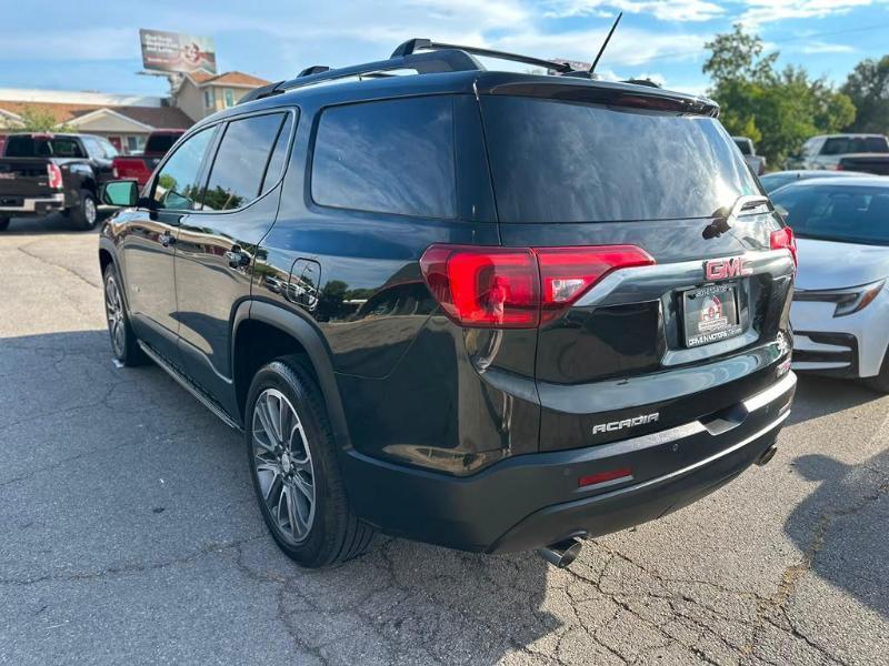 GMC Acadia All Terrain 2 AWD 2017