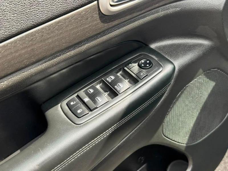 Jeep Grand Cherokee Laredo 4WD 2018
