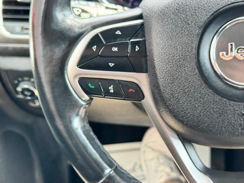 Jeep Grand Cherokee Laredo 4WD 2018